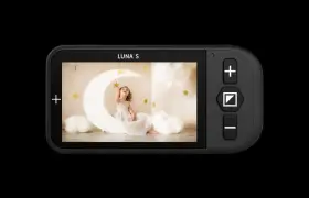 6970438370102 970438370102 Luna S-hand Held Portable Video Magnifier