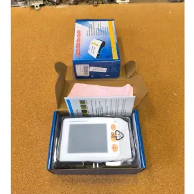 Eyoyo Xlv0776mg Portable Video Magnifier With Camera White