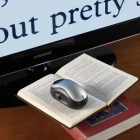 20x-70x Hammacher Schlemmer 78428 Electronic Reading Aid Wireless Page To Tv Magnifier