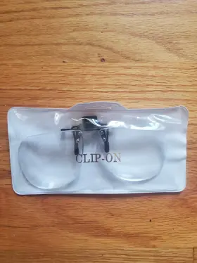 Cfs-450vs Magna-flip Clip On Up Magnifiers Converts Dist. Into Read. Glass 4.50pwr